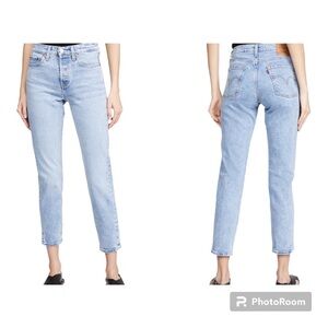 Levi’s | Wedgie straight blue jeans size 30